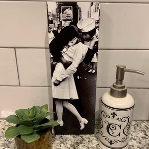 Kissing Sailor V-J day wooden stand up print